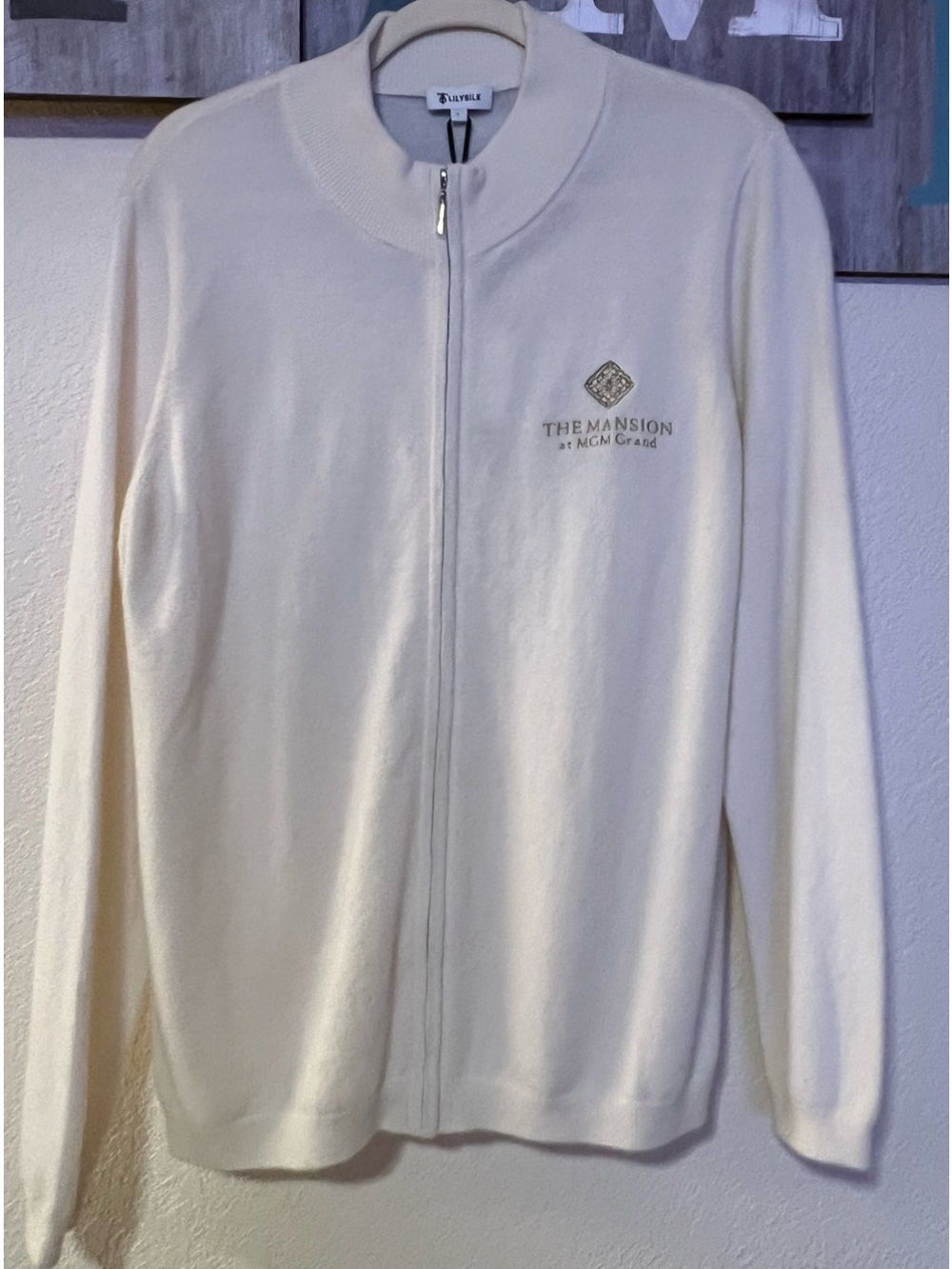 Lilysilk NWT Women's Cream Cashmere Bomber Jacket - MGM Grand Logo